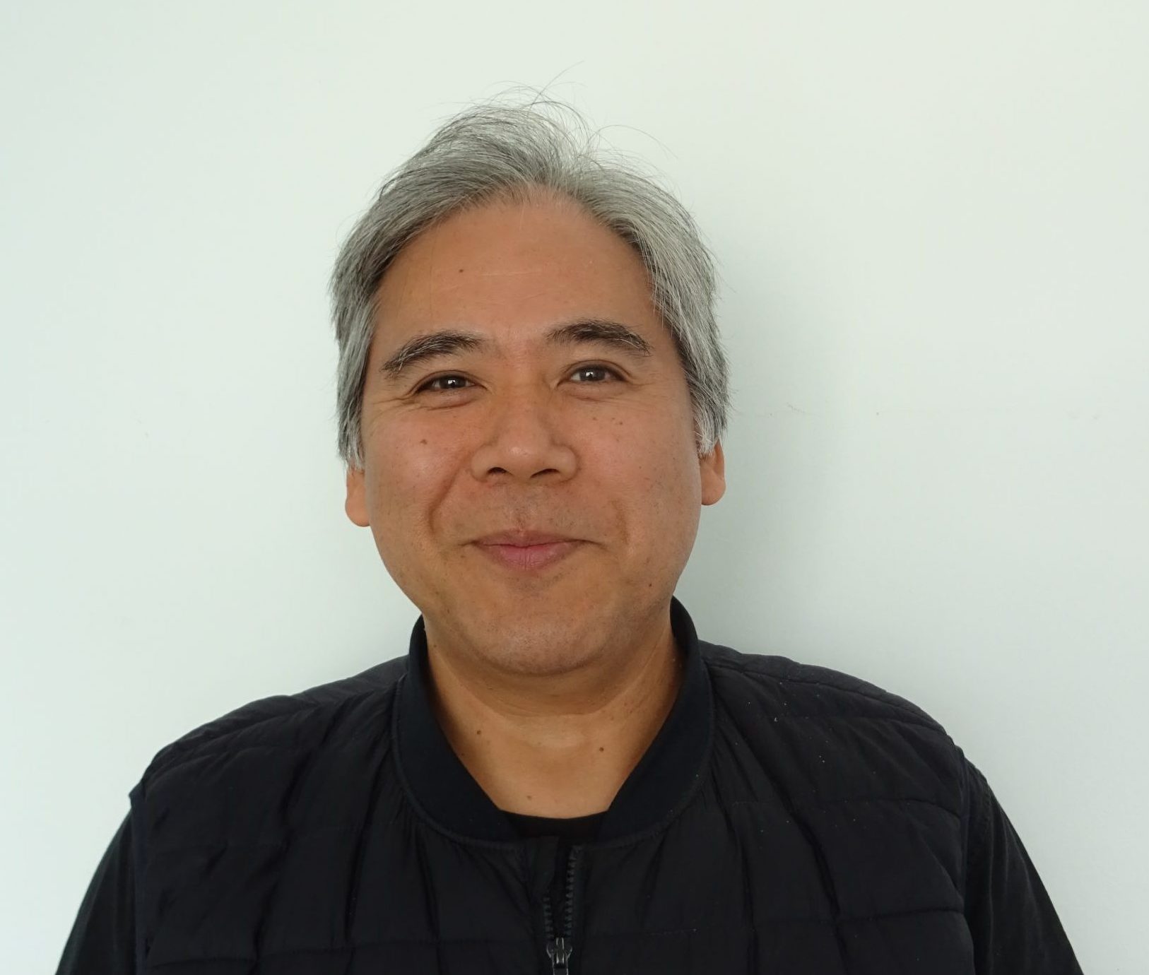 Van-Hien BUI est enseignant de violon, alto, violoncelle et contrebasse à l'EMI.